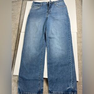 90s style high waist wide leg mom  jeans